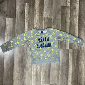 Baby GAP.  Gray girld sweater. Size toodler 5 years. (Like new)